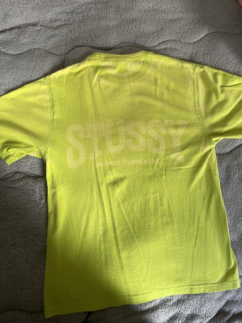 Stussy Burly Tee Lemon Size M (Category: Tshirts & Polo Shirts ) located in Valenzuela. Submitted by estebanraphael95 (Listing ID 1461187807, Image 2). Description: - Bright lemon Stussy tee - Size: Medium - Features Stussy logo and 'Burly Threads' graphic on front and back -never used.