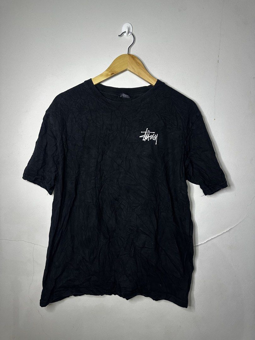STUSSY SCRIPT (Category: Tshirts & Polo Shirts ) located in Molave. Submitted by thriftmate13 (Listing ID 1461205395, Image 1). Description: hairline cracks.