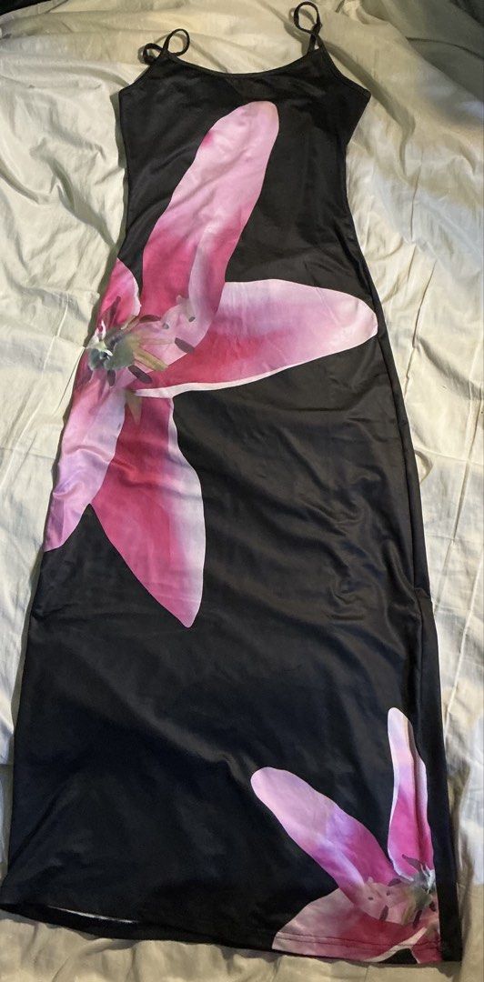 Summer dress xs-s (Category: Dresses) located in Pasig City. Submitted by fionithrifts (Listing ID 1461280055, Image 1). Description: .