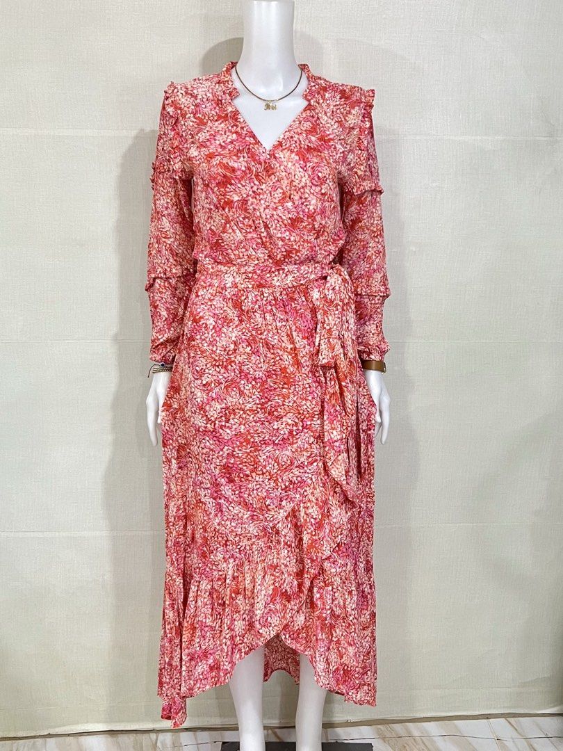 Suncco Robe Candela Dress (Category: Dresses) located in Cebu City. Submitted by kei.flmn (Listing ID 1461262937, Image 2). Description: 📌PLEASE READ BEFORE MAKING AN OFFER Excellent Condition (No issues) Size:Fits XS - [x] Flat Lay Measurements (in inches): - [x] Bust: 36” | Waist: 26-28” ) - [x] Length Reference: Mannequin Height : 5’4” (First-come, first-served basis) Due to an increased number of joy reservers and fake buyers, offers will on