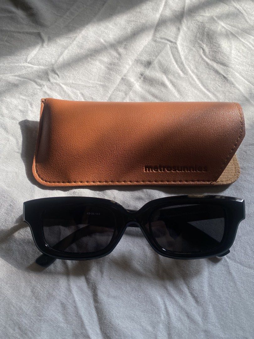 Sunglasses Polarized UV400 (Category: Sunglasses & Eyewear) located in Cebu City. Submitted by liztagaloguin (Listing ID 1461323796, Image 1). Description: - Brand: Metro Sunnies - Polarized with UV400 Protection - Includes case - Delivery fee not included - Last price, no haggling.