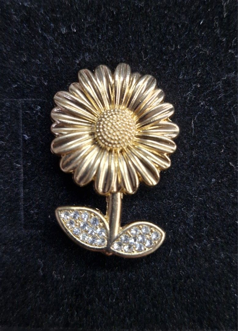 Sunny Baby Brooch (Category: Brooches) located in Taguig. Submitted by mommaschoice (Listing ID 1461293092, Image 1). Description: Brand New Beautifully crafted design Lightweight won't damage the fabric Ships nationwide.