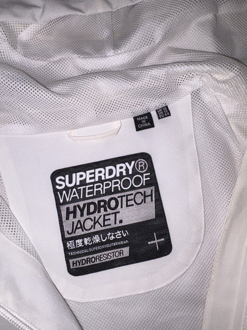 SUPERDRY Waterproof Hydrotech Jacket (Category: Coats, Jackets and Outerwear) located in Antipolo. Submitted by maiplus (Listing ID 1461283332, Image 3). Description: SUPERDRY Size US12 (L-XL) Reflective sleeve straps never used 📍Antipolo City.