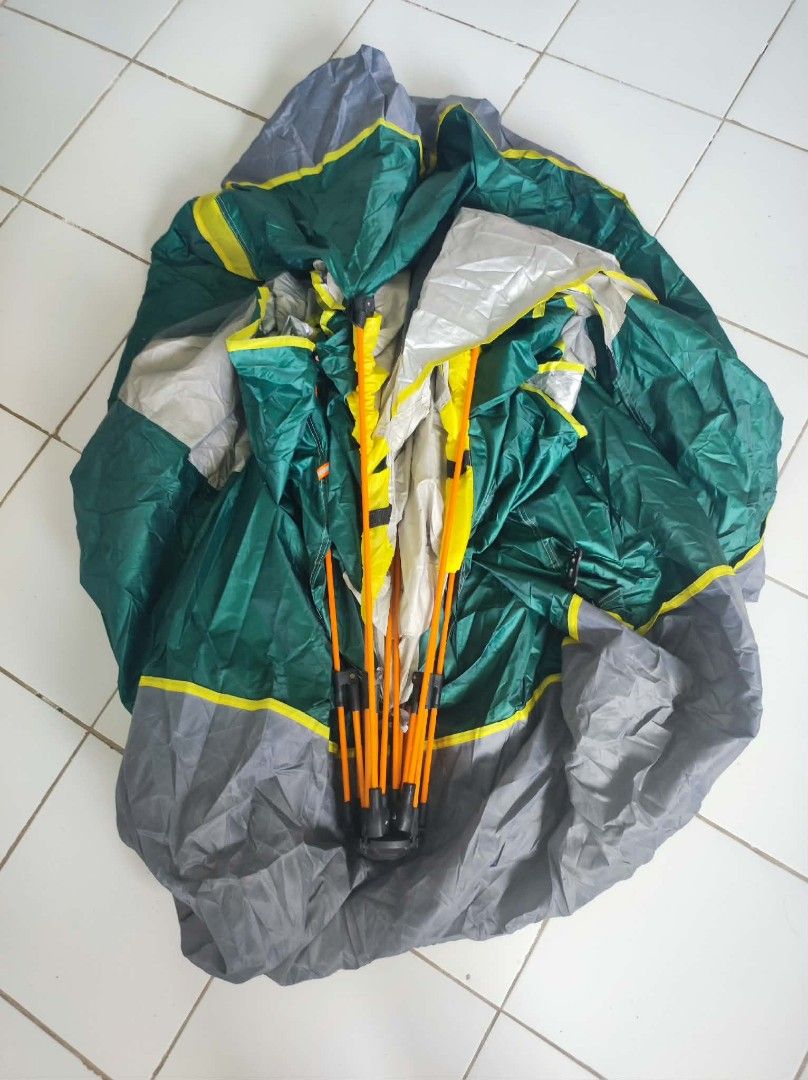 Tent Fits 2-3 People (Category: Travel Essentials & Accessories) located in Bacolod City. Submitted by saltandlight.thrift (Listing ID 1461270735, Image 3). Description: .