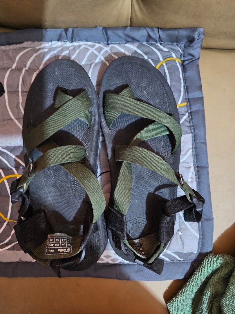 Teva Sandals - Olive Green & Black (Category: Flats & Sandals) located in Manila. Submitted by sinnig (Listing ID 1461129305, Image 1). Description: - Teva Sandals in Olive Green and Black - Adjustable straps for a secure and customized fit - Durable sole built for longevity - Ideal for hiking adventures or everyday wear - Offers both comfort and practicality.