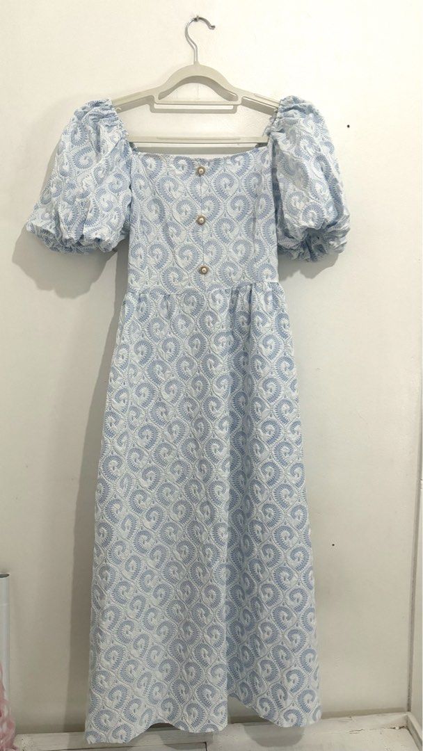 Textured Puff-Sleeve Dress (Category: Dresses) located in Caloocan City. Submitted by buymethisandthat (Listing ID 1461292468, Image 1). Description: ✨ Textured Puff-Sleeve Dress - ₱299 📌 CONDITION • Condition: 8.5/10 • Flaws: Faint smudges/transfer marks 📏 SIZE • Tag Size: No size tag • Recommended: Fits Small to Medium (Smocked Back Stretch) .