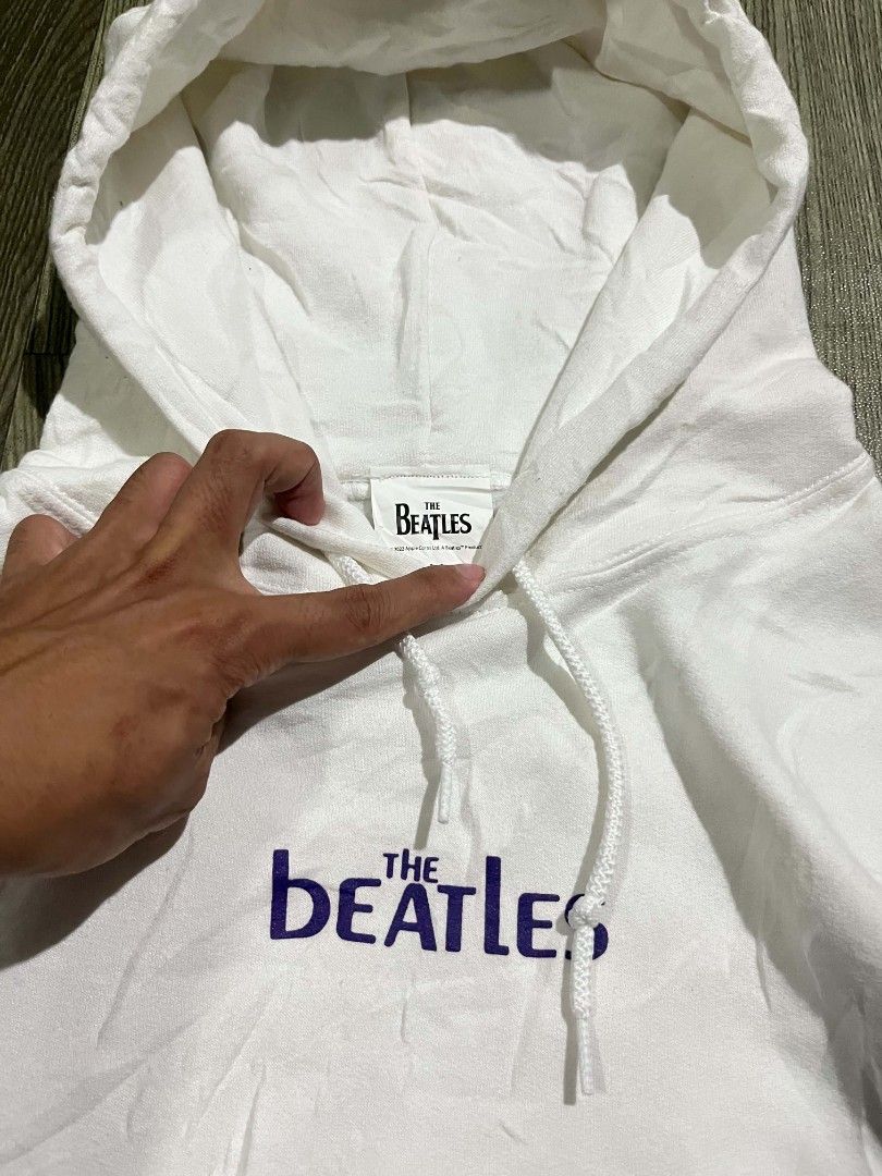 The Beatles (Category: Hoodies) located in Tayabas. Submitted by sickfinds (Listing ID 1461294400, Image 3). Description: The Beatles Large Excellent Condition Needwash.