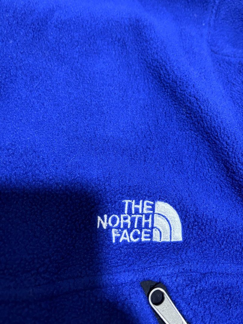 The North Face (Category: Coats, Jackets and Outerwear) located in Dagupan City. Submitted by calmocean-f675cc (Listing ID 1461254370, Image 2). Description: The North Face Authentic Size small to medium Good as new 799.