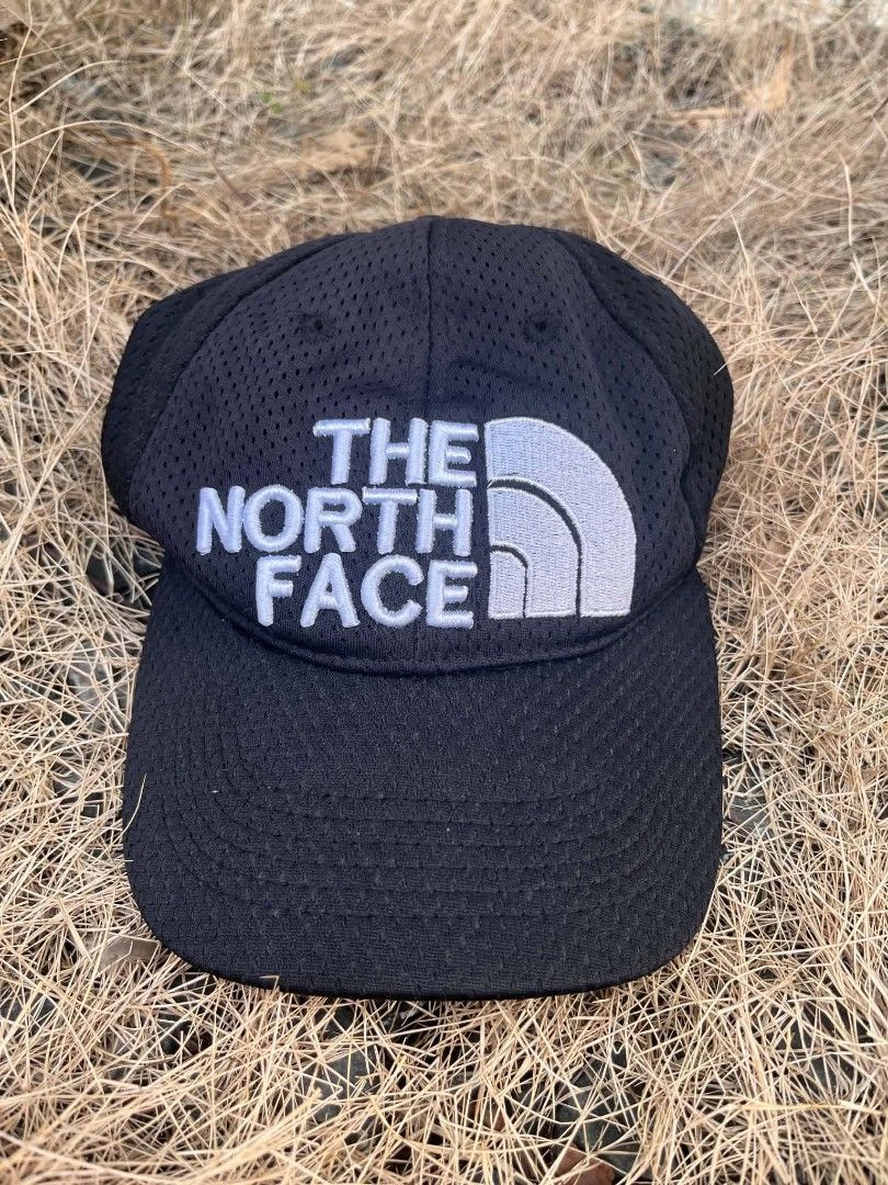 The North Face Cap (Category: Caps & Hats) located in Roxas City. Submitted by gothriftaholic (Listing ID 1461302547, Image 1). Description: Loc: Roxas, Capiz ( VISAYAS ) good condition off / ❌ color rate: 10/10. DM ne.