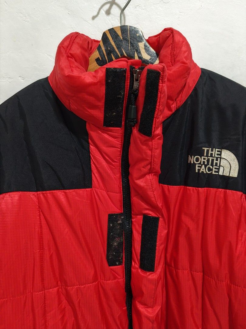 THE NORTH FACE PUFFER JACKET (Category: Coats, Jackets and Outerwear) located in Pili. Submitted by janrypalmerodelima (Listing ID 1461272605, Image 3). Description: THE NORTH FACE PUFFER JACKET DIMES: 22X28 CONDITION: EXCELLENT COLOR RATE: 10/1 ISSUE: SEE LAST PHOTO .