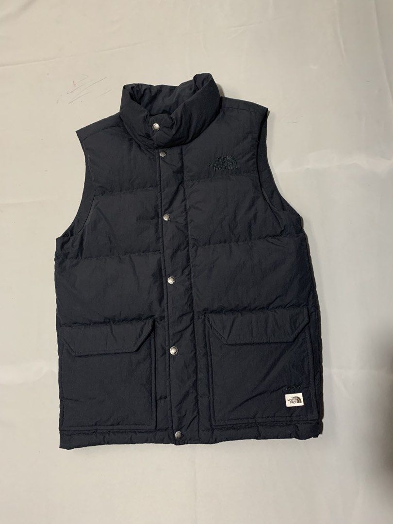 The North Face Puffer Vest (Category: Vests) located in Manila. Submitted by izzypizzyco (Listing ID 1461215315, Image 2). Description: .