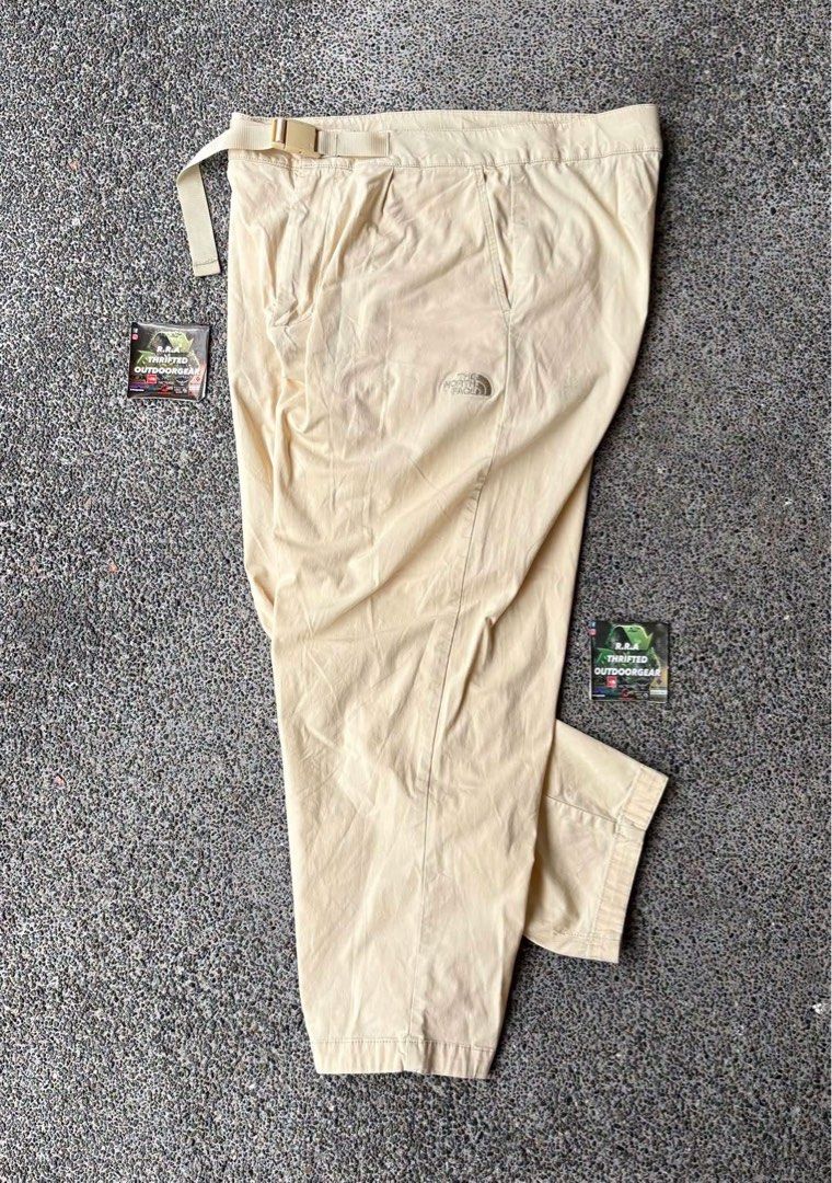 The North Face Viewpoint Pants for Men’s (Category: Trousers) located in Caloocan City. Submitted by rjlthrifts (Listing ID 1461256254, Image 1). Description: The North Face Viewpoint Pants for Men’s designed for bouldering, rock climbing, and everyday lifestyle wear. Excellent Condition Color Rate 10/10 32 - 33 Waist Line 37 Length No Issue. Price. 2,180 Loc. South Caloocan Courier. J&T And Flash Express.