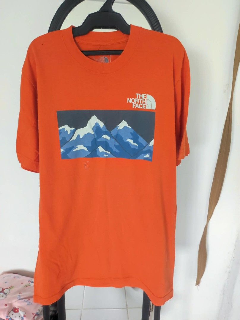 The Northface Tshirt (Category: Tshirts & Polo Shirts ) located in Bacolod City. Submitted by saltandlight.thrift (Listing ID 1461272855, Image 1). Description: .