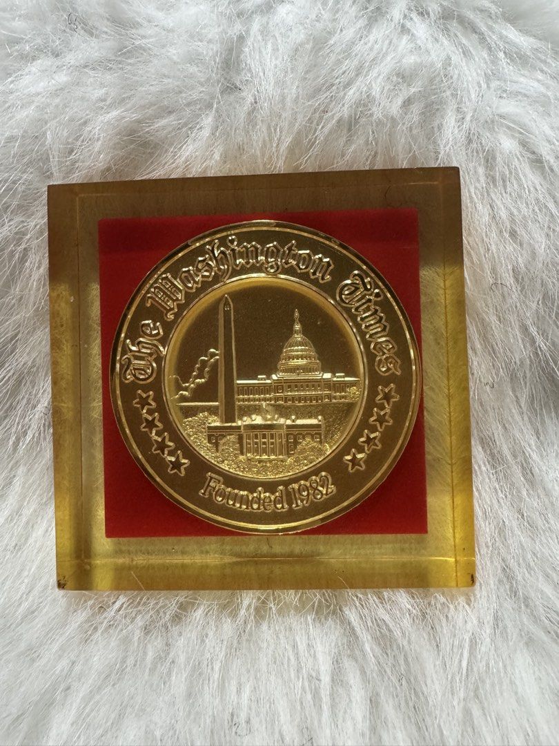 The Washington Times Commemorative Medallion (Category: Vintage Collectibles) located in Angeles City. Submitted by zyeplustradings (Listing ID 1461230818, Image 1). Description: a gold-plated souvenir or promotional token commemorating the newspaper founded in 1982. .
