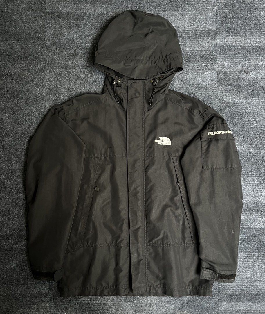 TNF windbreaker (Category: Coats, Jackets and Outerwear) located in M'Lang. Submitted by thriftholic25 (Listing ID 1461119960, Image 1). Description: .