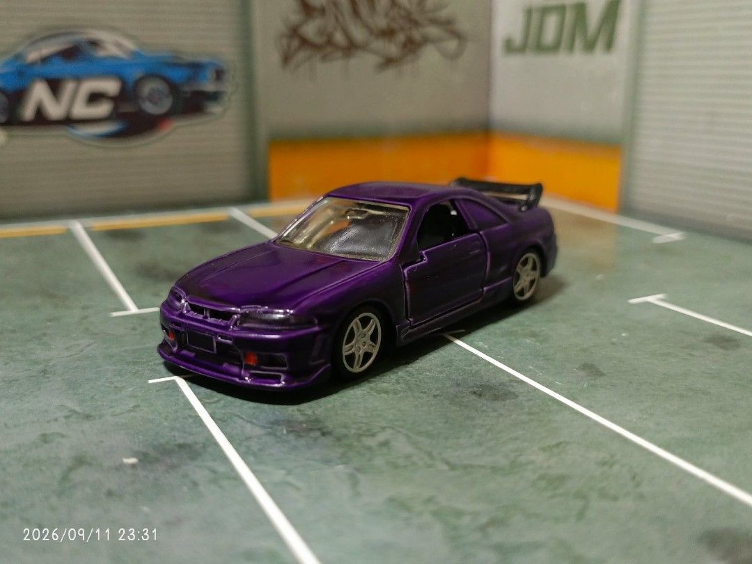 Tomica GTR R33 (Category: Vehicle & Diecast Models) located in Batangas. Submitted by ranran4812 (Listing ID 1461231602, Image 1). Description: .