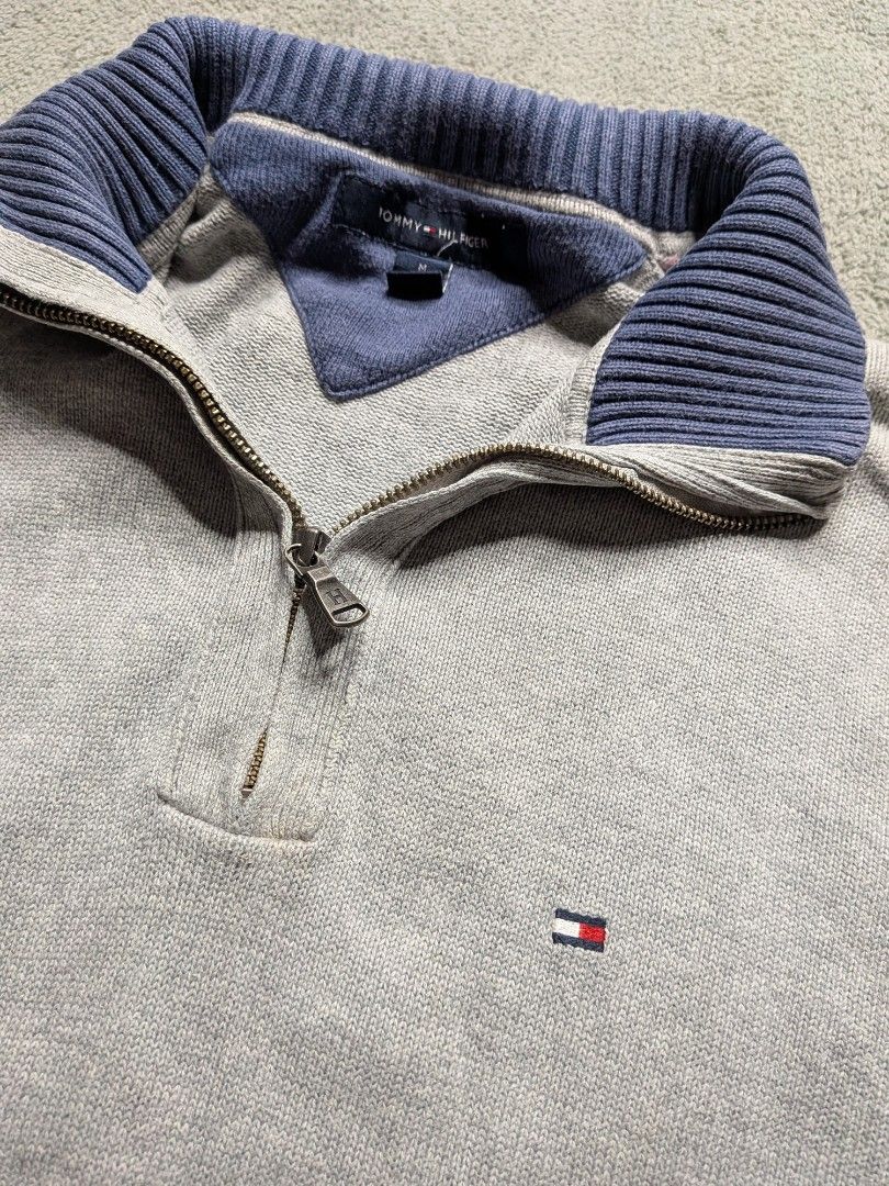 Tommy Hilfiger Q-Zip (Category: Coats, Jackets and Outerwear) located in Paniqui. Submitted by fndrs.kprs.ph (Listing ID 1461120653, Image 3). Description: Tommy Hilfiger Q-Zip Size on tag: Medium 22x26.5 Color rate: 9.3/10 Excellent Condition No flaws .
