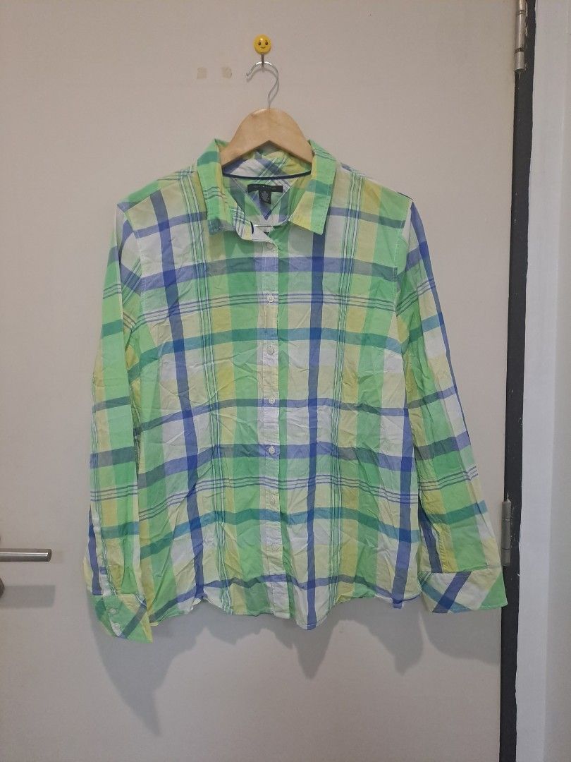 Tommy Hillfiger (Category: Longsleeves) located in Manila. Submitted by joanbalde39643 (Listing ID 1461226346, Image 1). Description: Tommy Hilfiger plaid button-down shirt featuring a green, blue, and yellow checkered pattern..
