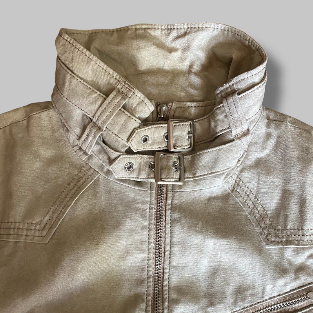 TORNADO MART BANDAGE JACKET (GRAILED PIECE) (Category: Coats, Jackets and Outerwear) located in Zamboanga. Submitted by offrack. (Listing ID 1461144684, Image 3). Description: LENGTH 23 WIDTH 18.5 (armpit to armpit) .