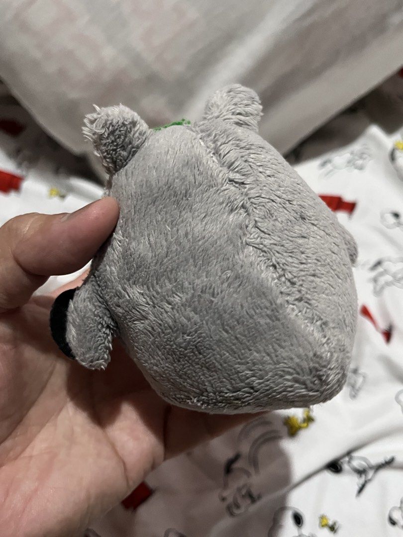 Totoro w leaf plush (Category: Plushies & Soft Toys) located in Paranaque City. Submitted by bonsaiart (Listing ID 1461265618, Image 3). Description: Pre owned Good condition No etiketa 385+ sf Payment first policy (gcash) Shipping ONLY (J&t) NO TO COD NO TO MEETUP NO TO COP (LBC).