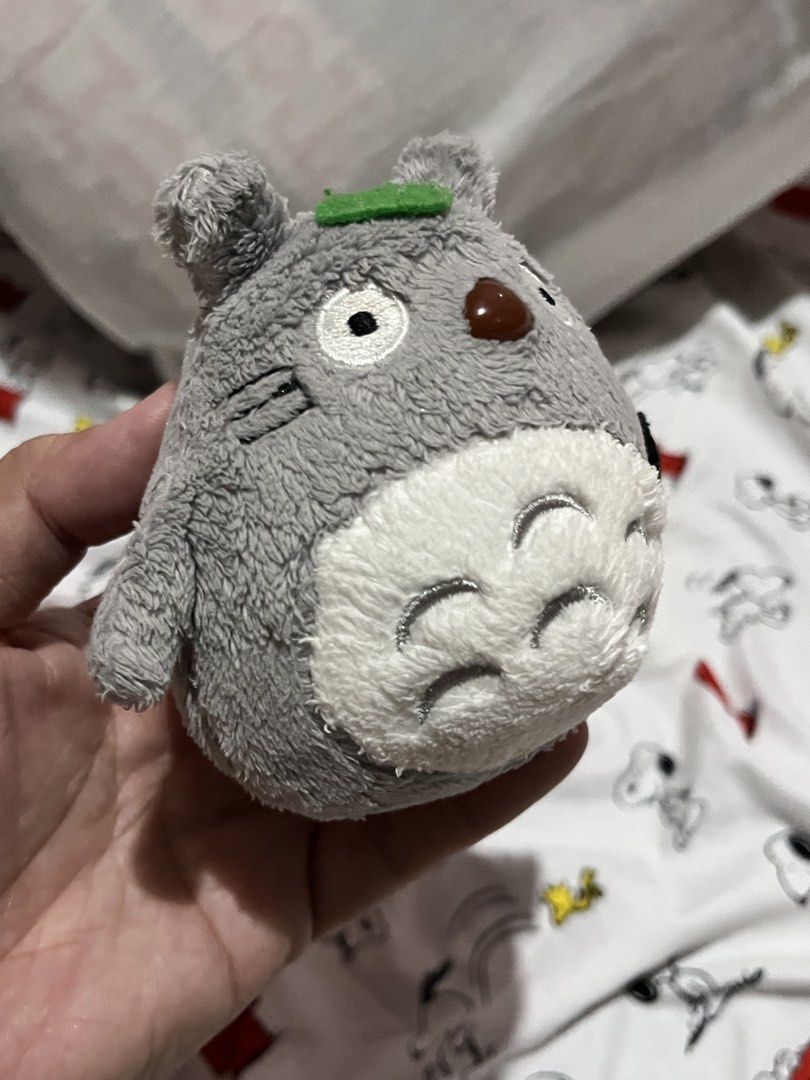 Totoro w leaf plush (Category: Plushies & Soft Toys) located in Paranaque City. Submitted by bonsaiart (Listing ID 1461265618, Image 2). Description: Pre owned Good condition No etiketa 385+ sf Payment first policy (gcash) Shipping ONLY (J&t) NO TO COD NO TO MEETUP NO TO COP (LBC).