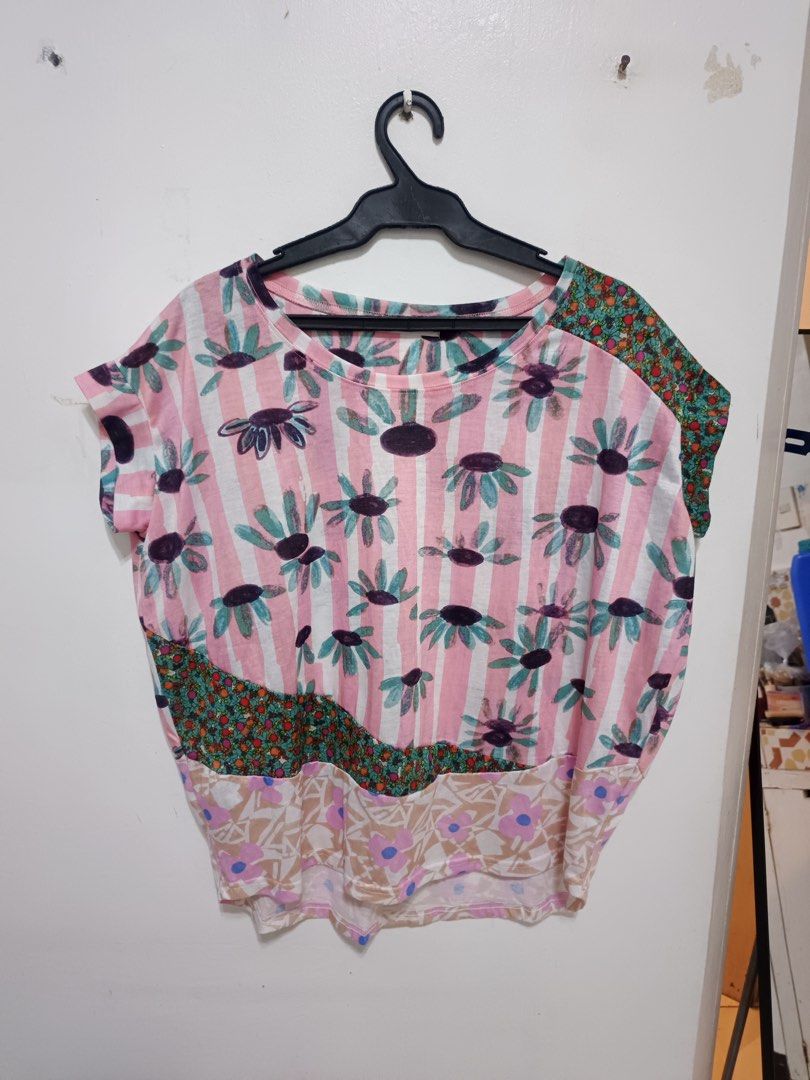 TSUMORI CHISATO (Category: Blouses) located in Dasmarinas. Submitted by jessputrages (Listing ID 1461286074, Image 1). Description: For sale Tsumori Chisato Excellent condition No issue 500 shipped.