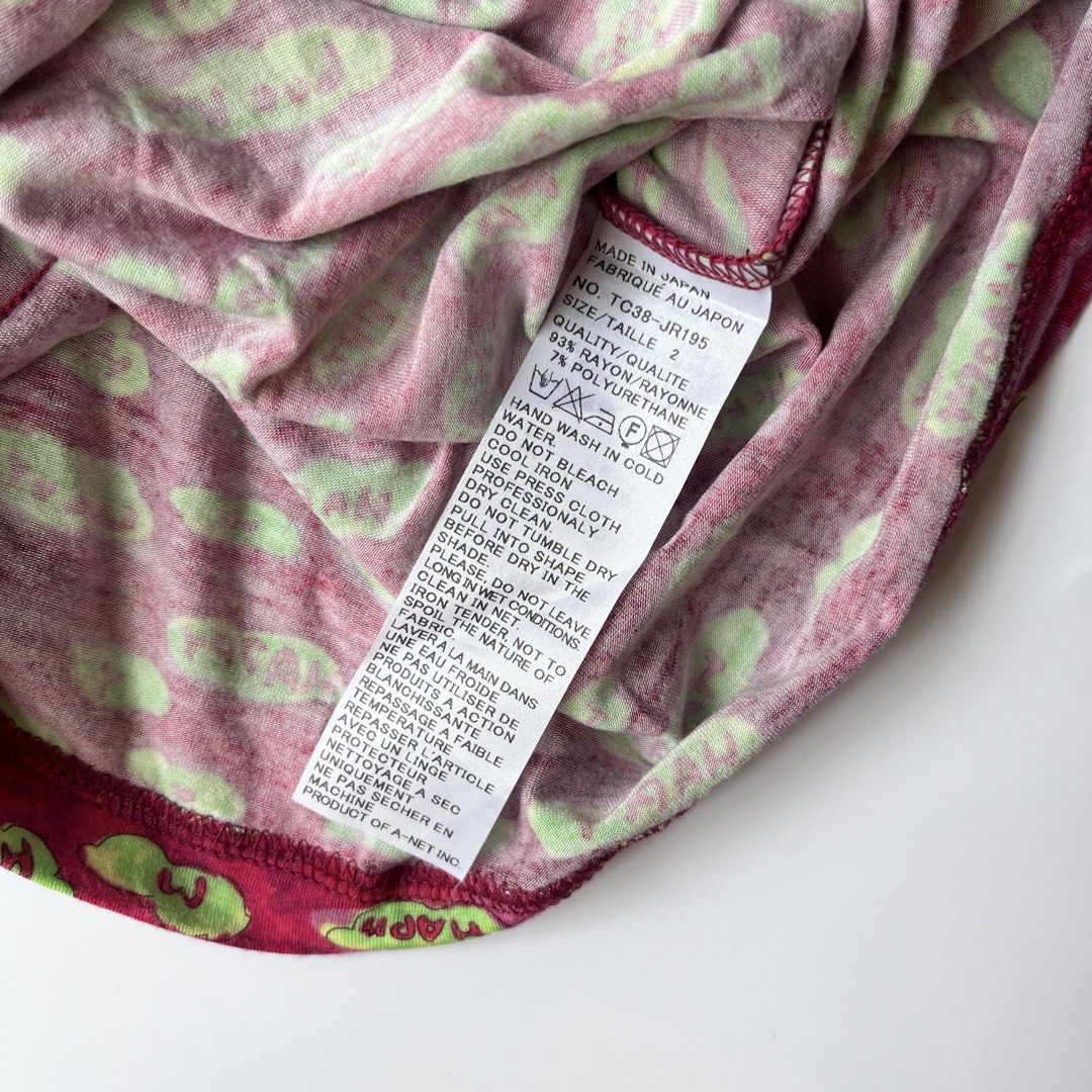 TSUMORI CHISATO Happy Clouds Tank Top (Category: Sleeveless) located in Santa Maria. Submitted by beenmise.ry (Listing ID 1461211233, Image 3). Description: - [x] 𑣲⋆｡˚Tsumori Chisato Vibrant Pink Graphic Sleeveless Top condition: no issue best fit: s-l bust: 14in || length: 22in 𑣲mine 799.