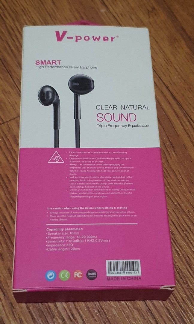 Type C Earphones (Category: Earphones) located in Pasay City. Submitted by melaiyufa06 (Listing ID 1461312797, Image 2). Description: V-Power VP-088 HiFi Stereo Earphones. Enjoy amazing sound with volume control. Perfect for phones, smartphones, and MP3/MP4 players. Music changes life, get yours now! rfs. decluttering ps. don't expect very good quality of sound, just basic type c earphone, basic functioning that produces music.