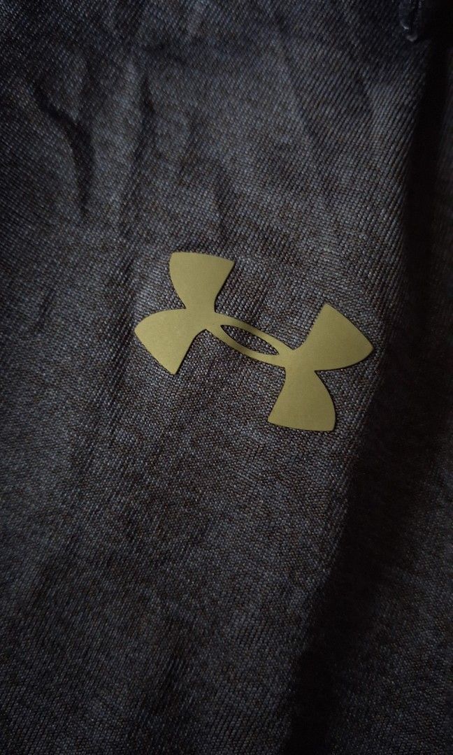 UNDER ARMOUR PLAYOFF POLO (Category: Tshirts & Polo Shirts ) located in Paranaque City. Submitted by dennis_580 (Listing ID 1461134724, Image 3). Description: EXCELLENT CONDITION GOOD AS NEW WIDTH 19 INCHES LENGTH 27.5 INCHES SMALL TO MEDIUM PWEDE FITTED SA LARGE STRETCHABLE NAMAN PM PO.