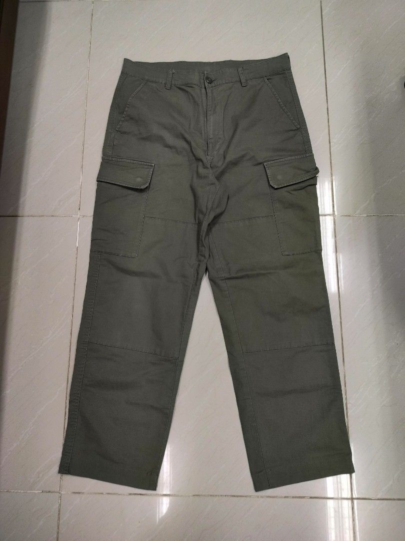 Uniqlo Cargo Pants (Category: Jeans) located in Ilagan. Submitted by judzkulot (Listing ID 1461196486, Image 1). Description: ✨Size M on tag ✨34-36 W" x 39 L" ✨9.5/10 color rate ✔️ Very good condition or better ✔️ Selling as is, as shown in the photos ✔️ Please check the photos carefully for the item’s condition RFS: Decluttering — malaki na sa akin. 📍 Location: City of Ilagan, Isabela 🚛Can do ship outside my location 💸 Shipping fee will be sh