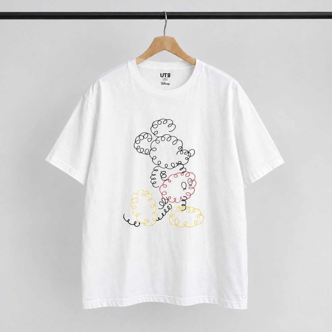 UNIQLO DISNEY MICKEY TEE (Category: Tshirts & Polo Shirts ) located in Labangan. Submitted by giants_clothing (Listing ID 1461136466, Image 1). Description: Classic UNIQLO Disney tee with a clean Mickey Mouse graphic. Easy to style for casual, streetwear, or everyday outfits..