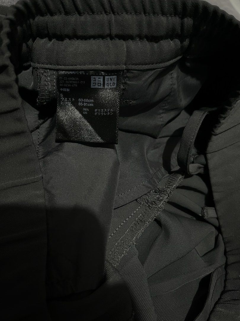 Uniqlo Drape Pants (Category: Other Bottoms) located in Lingayen. Submitted by moreonuniqlo (Listing ID 1461262917, Image 3). Description: Uniqlo Drape Pants (women) Size 32 Length 36 Good as New No Issue.