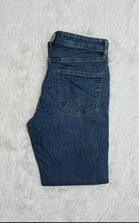 (Category: ) located in . Submitted by lovethriftshop18 (Listing ID 1461254004, Image 1). Description: .