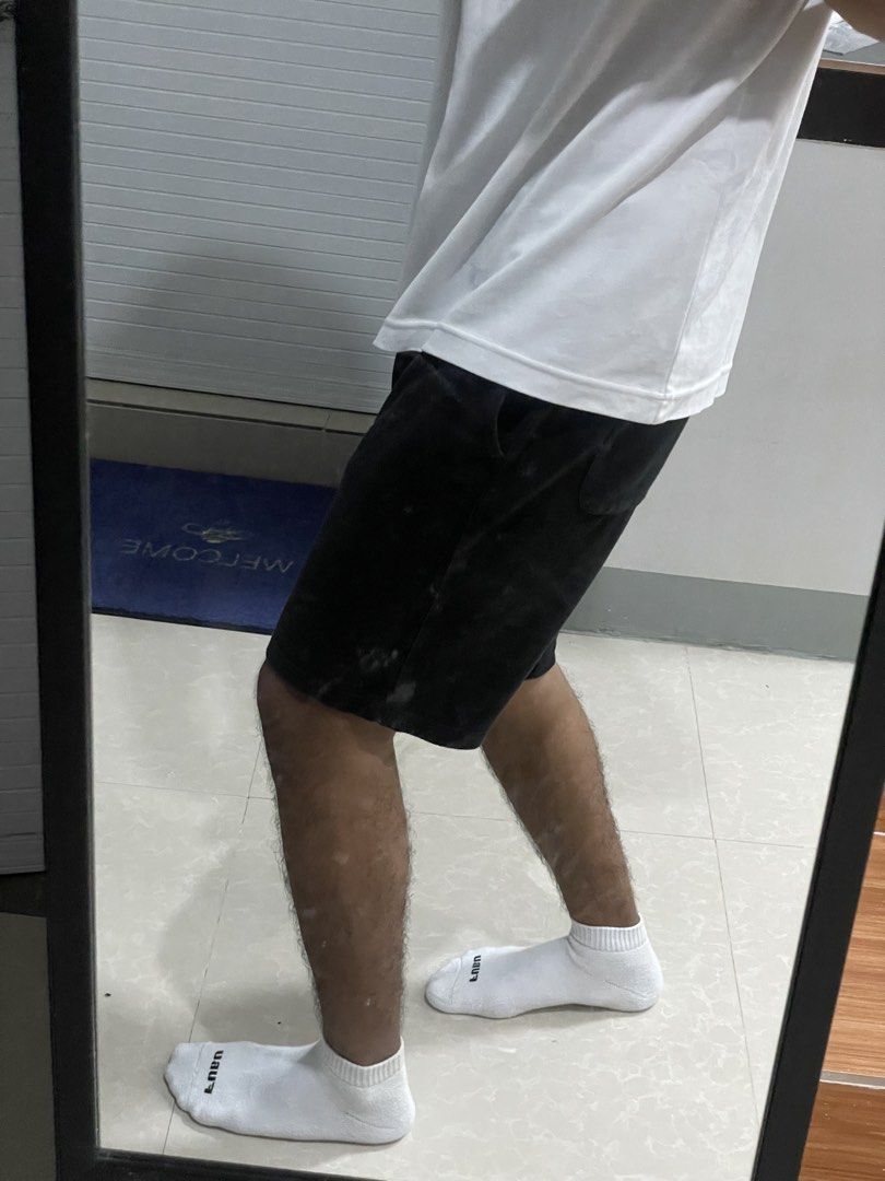 Uniqlo Shorts (Category: Shorts) located in Munoz. Submitted by kobswitdathrifts (Listing ID 1461296967, Image 2). Description: Buy an item to claim this for free!.