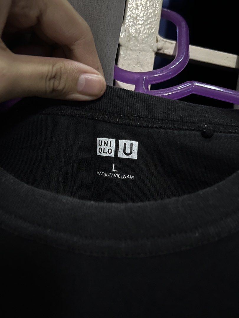 Uniqlo tshirt (Category: Shirts) located in Dagupan City. Submitted by shanya02 (Listing ID 1461272744, Image 2). Description: Uniqlo tshirt Details: Length: 20 inch Width: 19.2 inch Size: large 350 + sf.