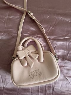 (Category: ) located in . Submitted by shimmerfinds (Listing ID 1461196858, Image 1). Description: .