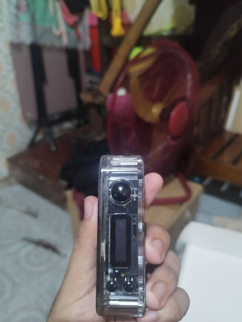 Vape Mod Kit with Cotton Bacon and Coils (Category: Other Gadgets) located in Marikina City. Submitted by yoitschaniee (Listing ID 1461202304, Image 3). Description: - Sleek carbon fiber finish vape mod kit - Includes Cotton Bacon for easy wicking - Pre-built coils for convenience - Bottle of e-liquid to get you started - Matching tank with spare glass included - Ideal for new vapers or those upgrading - All items are brand new in the box.