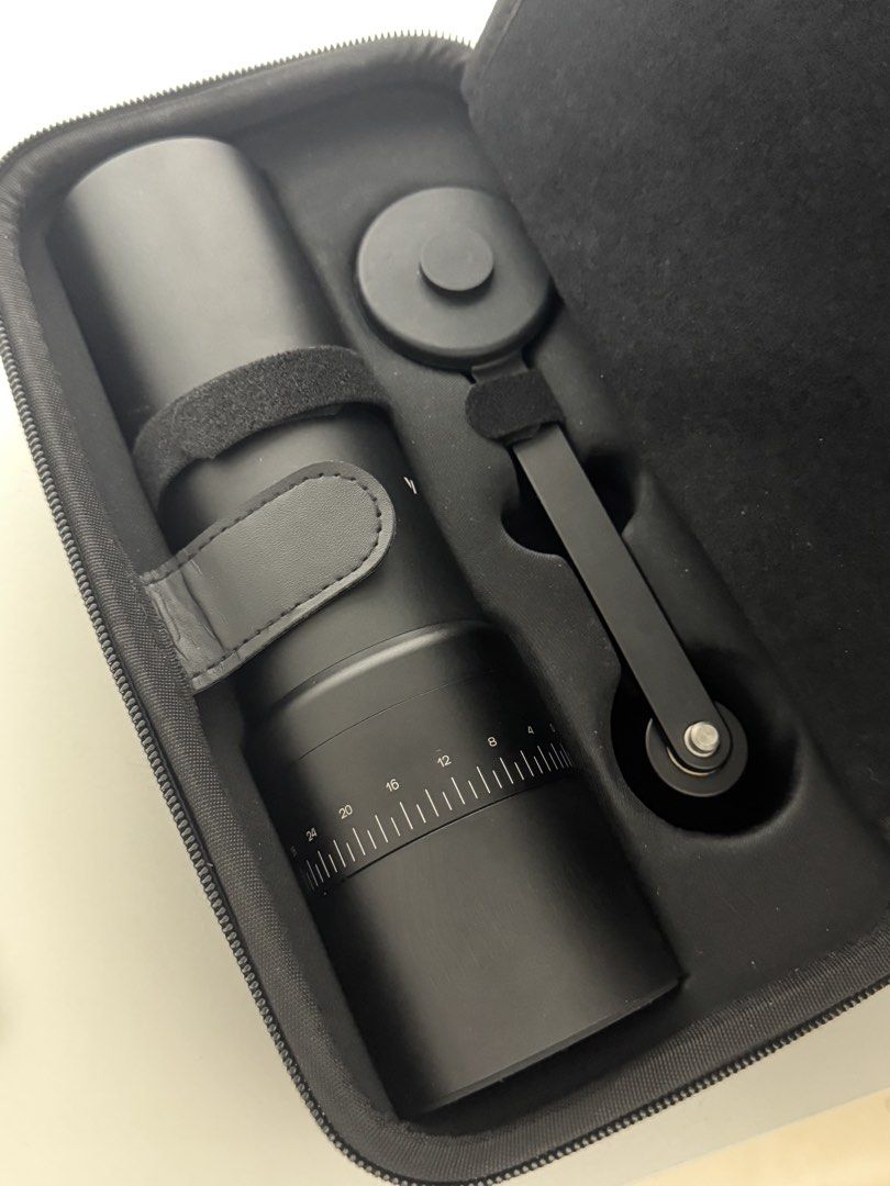 Varia Evo Hybrid Grinder Gen 2 (Category: Coffee Machines & Makers) located in Pasig City. Submitted by dominiqgh (Listing ID 1461124901, Image 1). Description: Manual + motorized coffee grinder Complete set + shockproof case + box Used for less than 2 months Consistent grind, makes super good black coffee 🥹 Personal use Portable coffee grinder RFS: upgrading to commercial one Negotiable ____________________________________ The Varia EVO Hybrid 