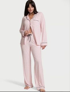 (Category: ) located in . Submitted by clothedbyaya (Listing ID 1461262292, Image 1). Description: .