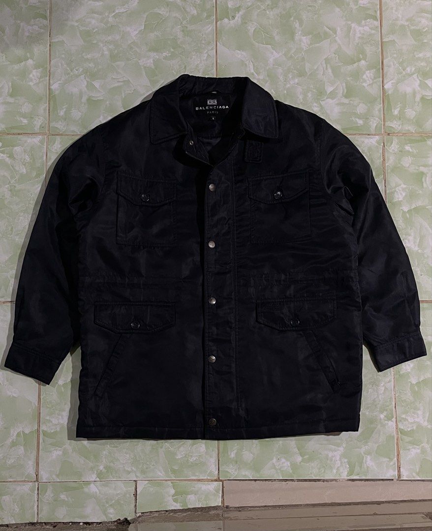 VINTAGE BALENCIAGA UTILITY CARGO MULTI POCKET JACKET (Category: Luxury Apparel) located in Cagayan de Oro. Submitted by patrickjam03829 (Listing ID 1461276050, Image 1). Description: excellent condition xl fittings 8 total pockets authentic heavy material .
