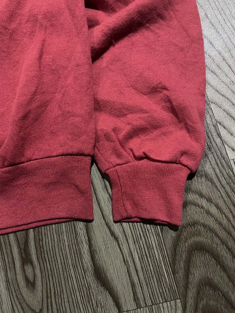 Vintage Jerzees (Category: Hoodies) located in Tayabas. Submitted by sickfinds (Listing ID 1461294837, Image 3). Description: Vintage Jerzees Size: M-L Needwash Excellent Condition.
