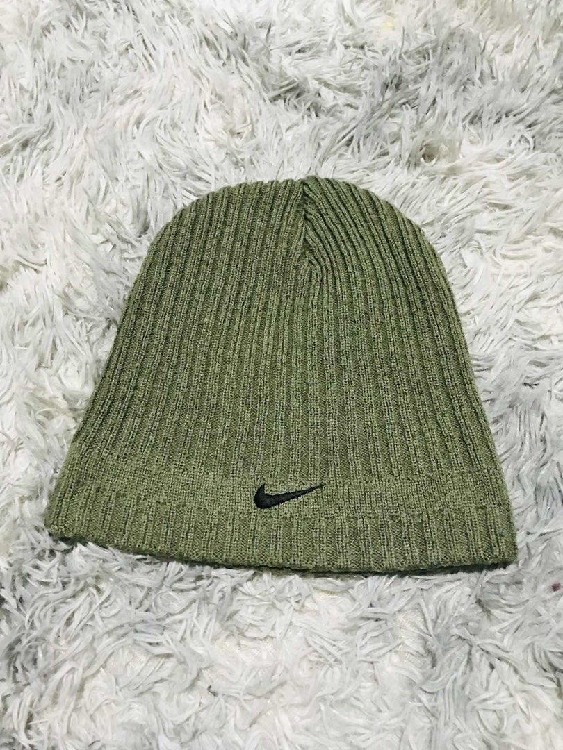 Vintage Nike mossgreen (Category: Activewear) located in Las Pinas. Submitted by vinthrift420 (Listing ID 1461319256, Image 2). Description: .