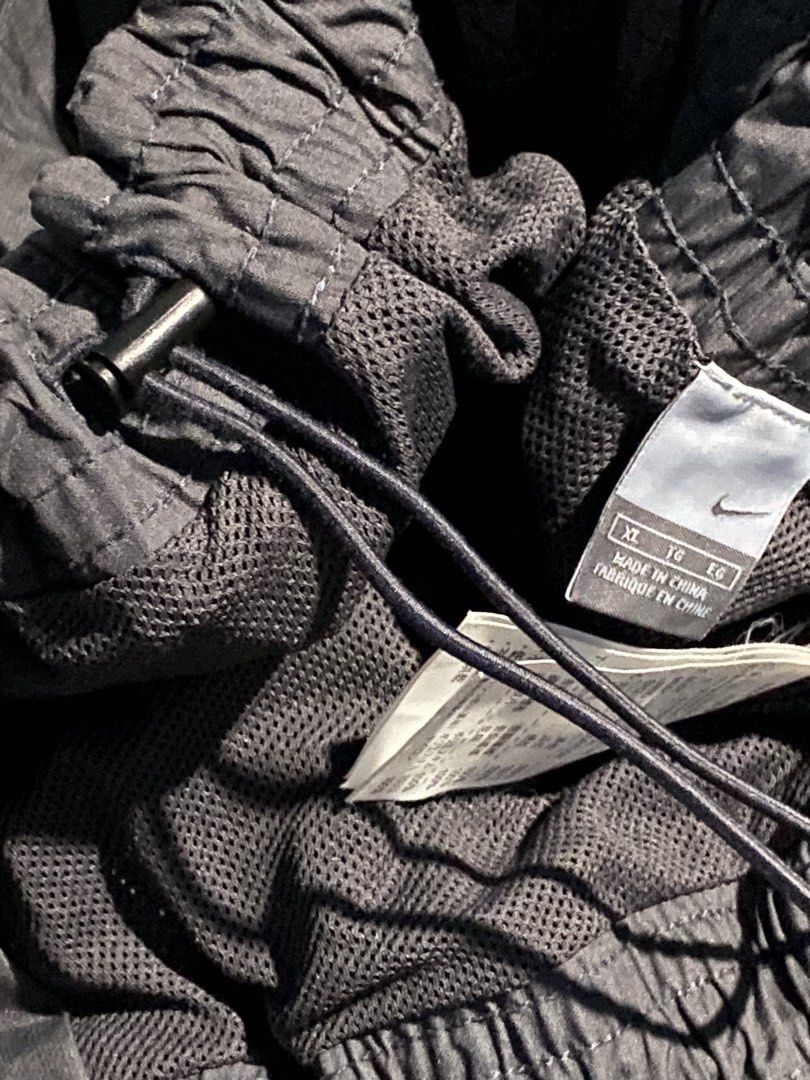 VINTAGE NIKE TRACKPANTS GREY (Category: Joggers) located in Manila. Submitted by nikefinds (Listing ID 1461295215, Image 3). Description: XL WAIST - 36 (ADJUSTABLE WAISTLINE SEE LAST PIC) LENGTH - 41 HEM 9 NO ISSUES HEAVY MAKAPAL TELA LOCATION: DASMARINAS CAVITE .