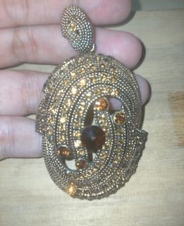 (Category: ) located in . Submitted by 2luv2shop (Listing ID 1461174292, Image 1). Description: .