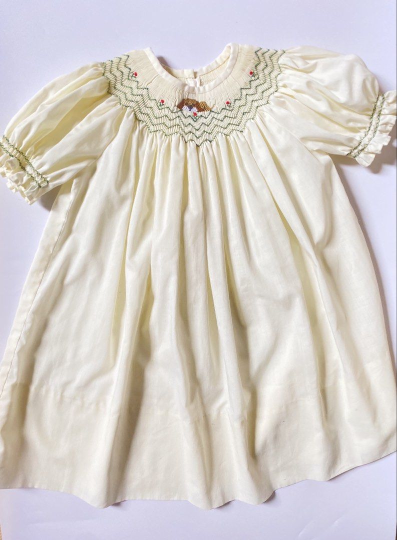 Vintage Smocked Dress (Category: Babies & Kids Fashion) located in Subic. Submitted by merge024 (Listing ID 1461149498, Image 1). Description: best fit 18-24m pretty details has very small pen stain atb EUC.