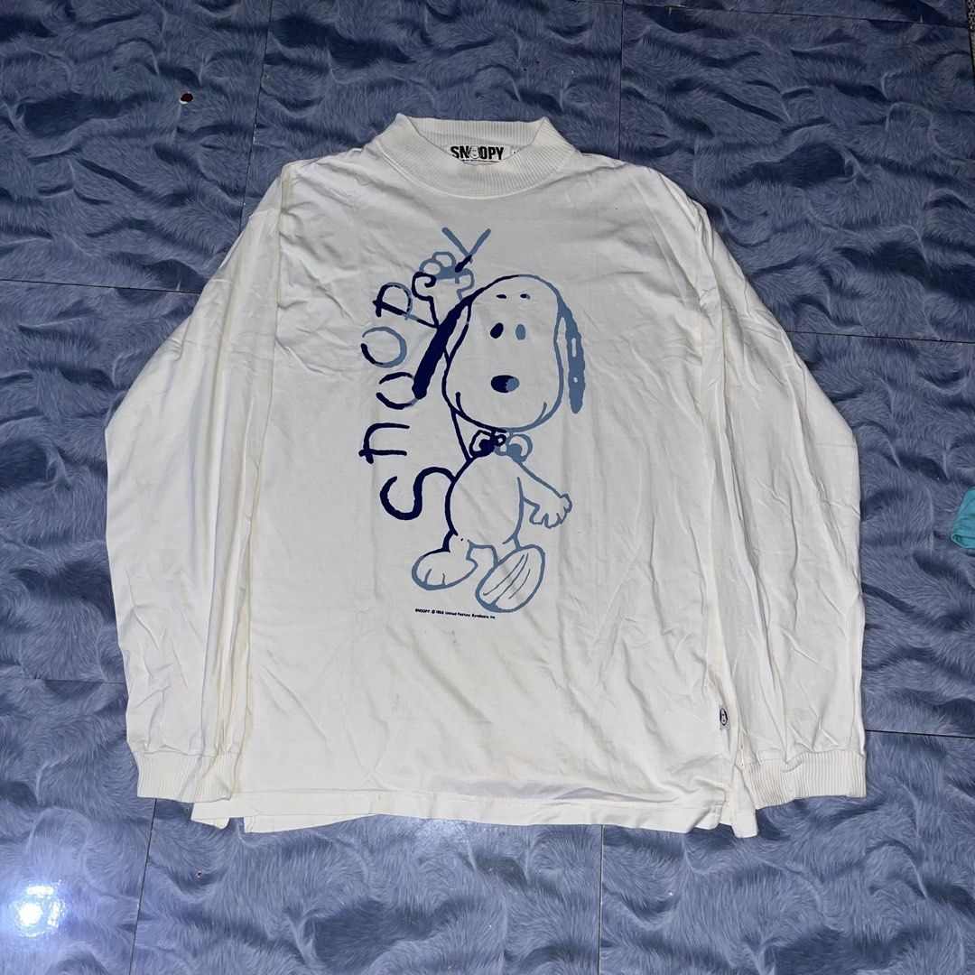 Vintage snoopy (Category: Coats, Jackets and Outerwear) located in Quezon City. Submitted by thriftshop_treasure (Listing ID 1461242002, Image 2). Description: 22x29.