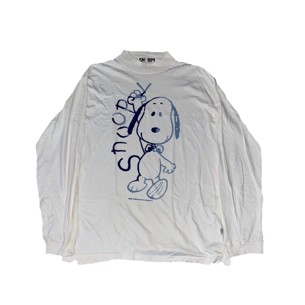Vintage snoopy (Category: Coats, Jackets and Outerwear) located in Quezon City. Submitted by thriftshop_treasure (Listing ID 1461242002, Image 1). Description: 22x29.