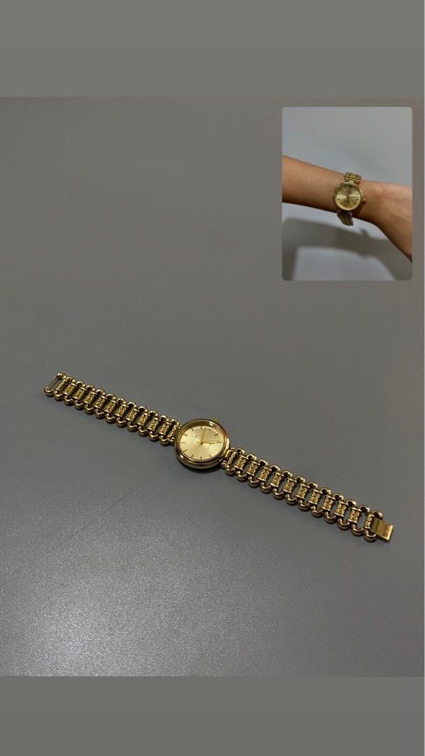 Vintage watch (Category: Women's Watches) located in San Pedro. Submitted by femmepieces (Listing ID 1461211509, Image 2). Description: .