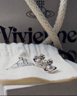 (Category: ) located in . Submitted by twinkle_treasures.premium (Listing ID 1461143819, Image 1). Description: .