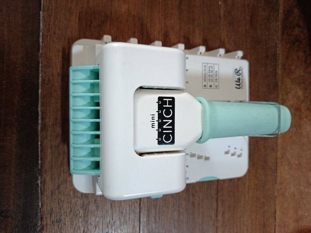 We R Memory Keepers mini cinch (Category: Craft Supplies & Tools) located in Navotas City. Submitted by terryhamhams (Listing ID 1461212803, Image 1). Description: For Sale: with box and some wires no more clipper Navotas area.